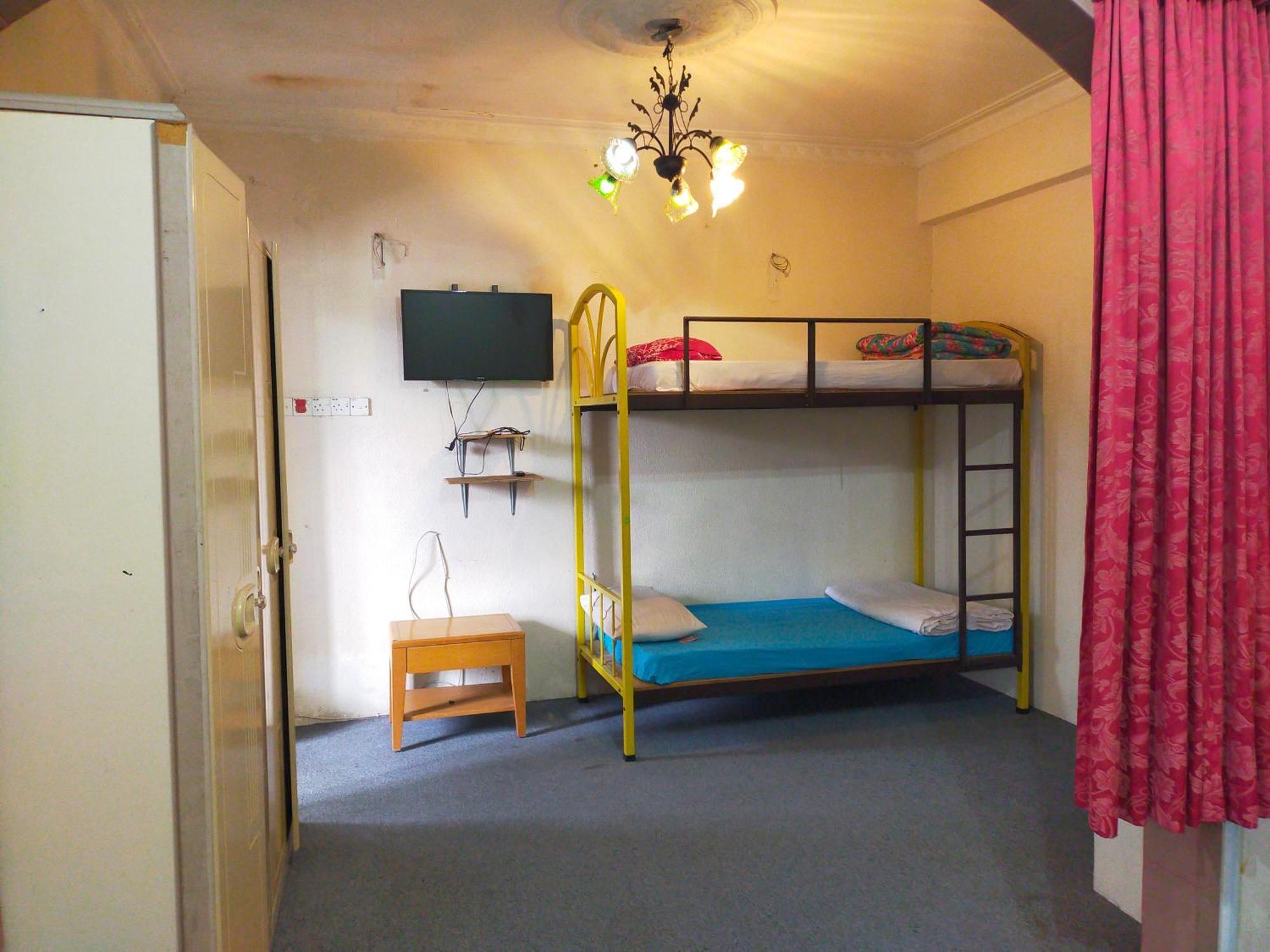 Netasha Holiday Inn Tanah Rata Buitenkant foto