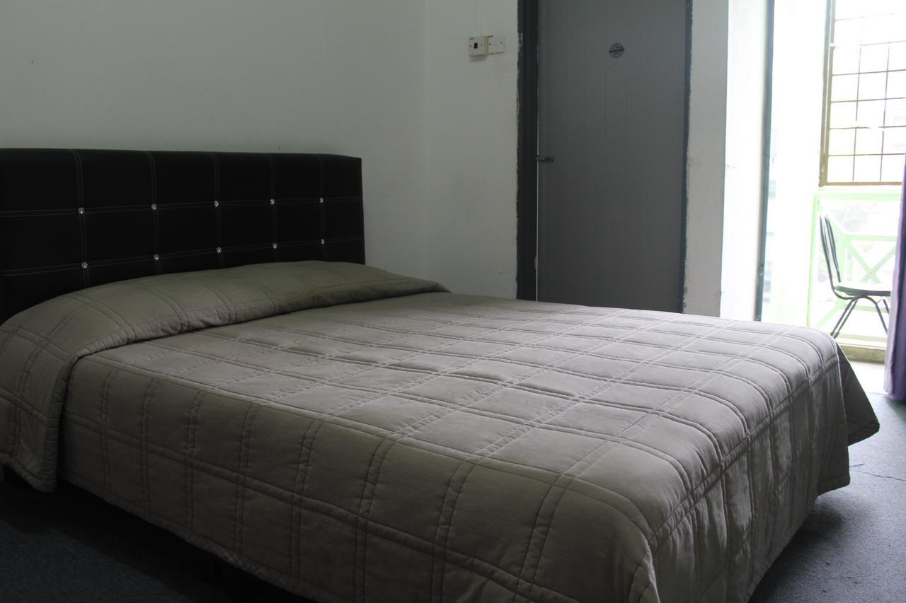 Netasha Holiday Inn Tanah Rata Buitenkant foto